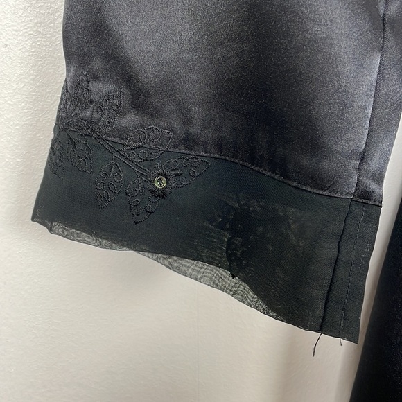 Morgan Taylor Intimates women robe size small satin black tie wrap - Picture 3 of 12